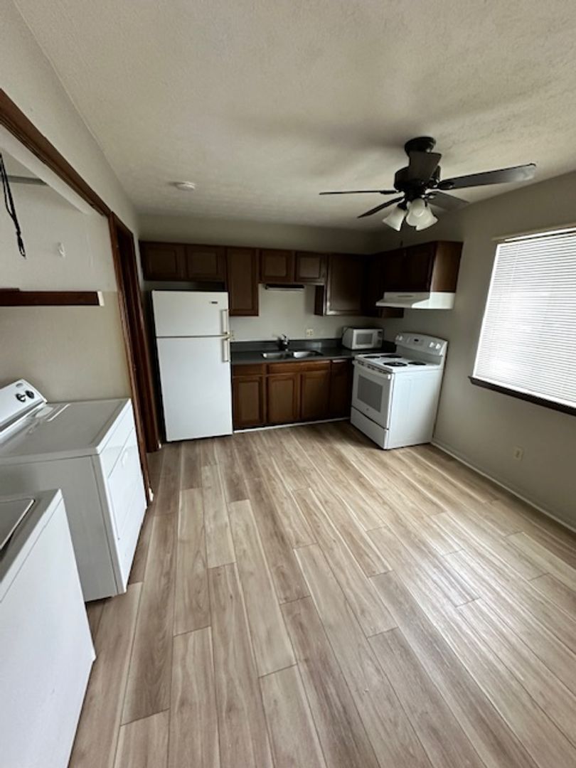 Canton Apartment: 8753 Middlebranch Ave NE