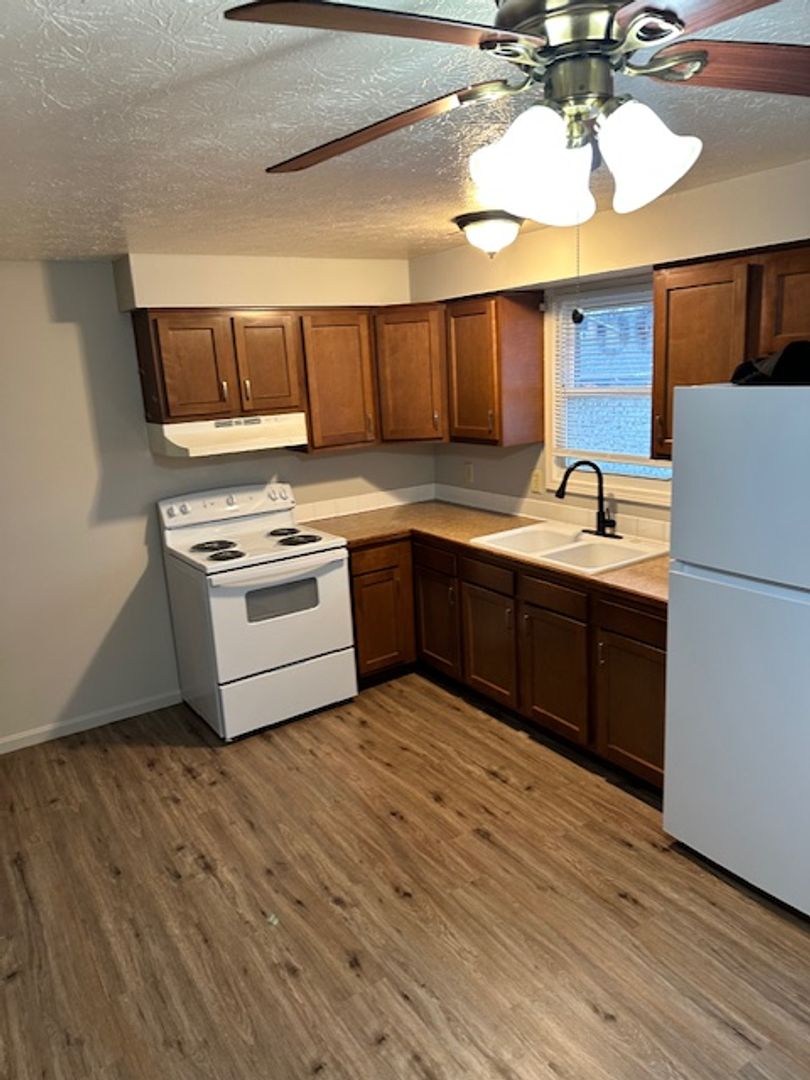 Louisville Apartment: 1268 N Chapel St