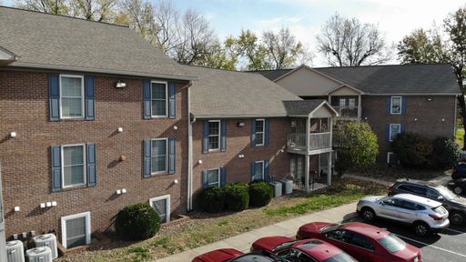 Make This Move Memorable – Memorial Day Move-In Special!