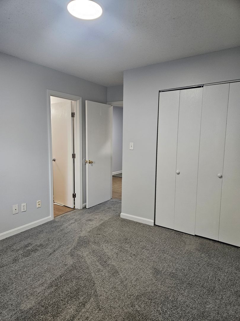 Amazing one bedroom downstairs 3 of 6