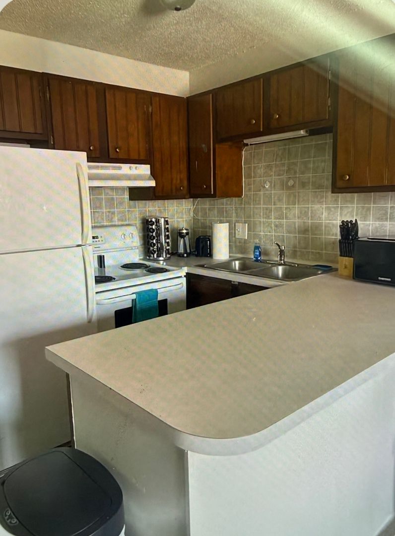 Beautiful Furnished Short Term Rental 6 of 8
