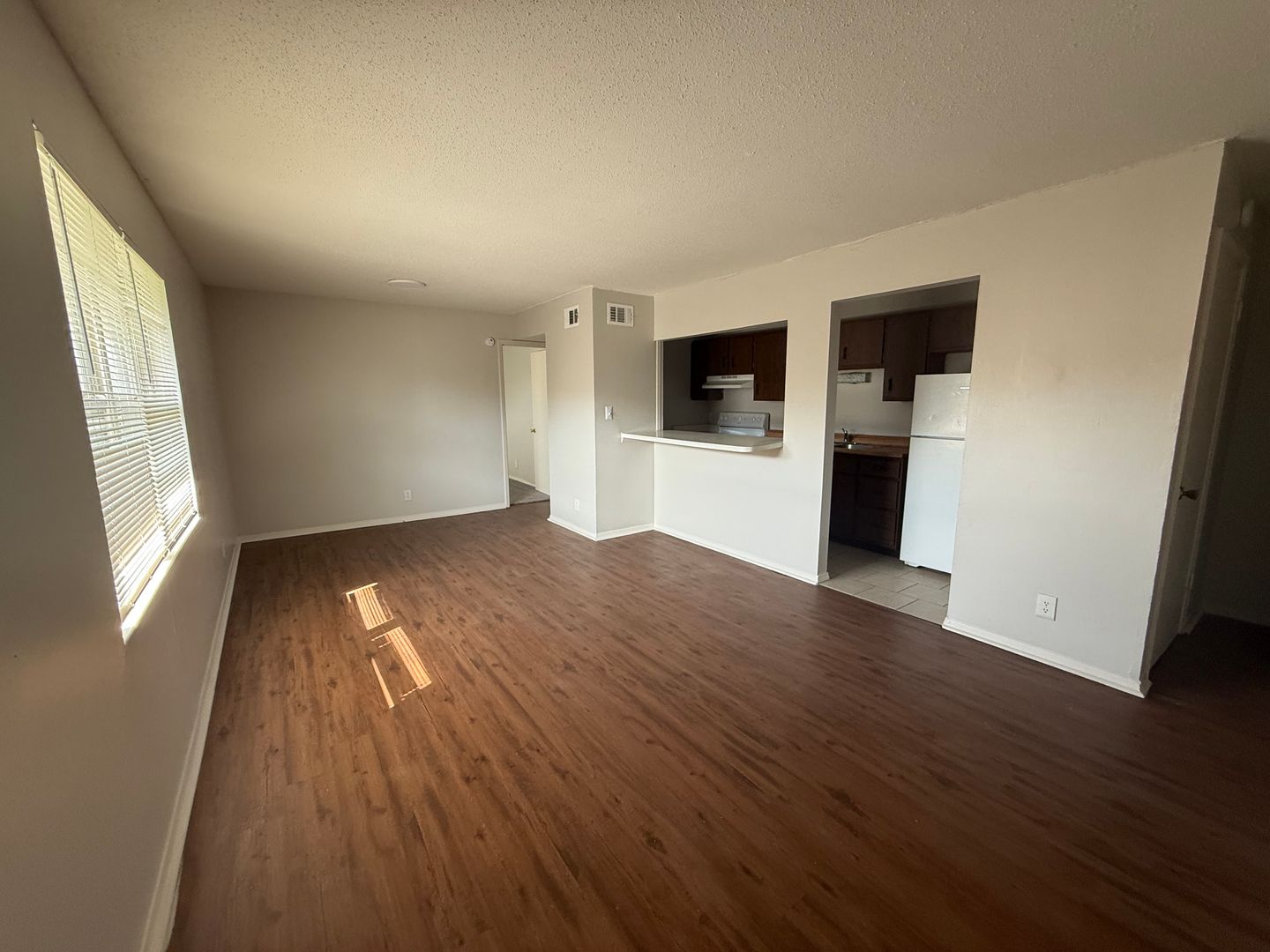 Evansville Apartment: 4982 Tippecanoe Dr.