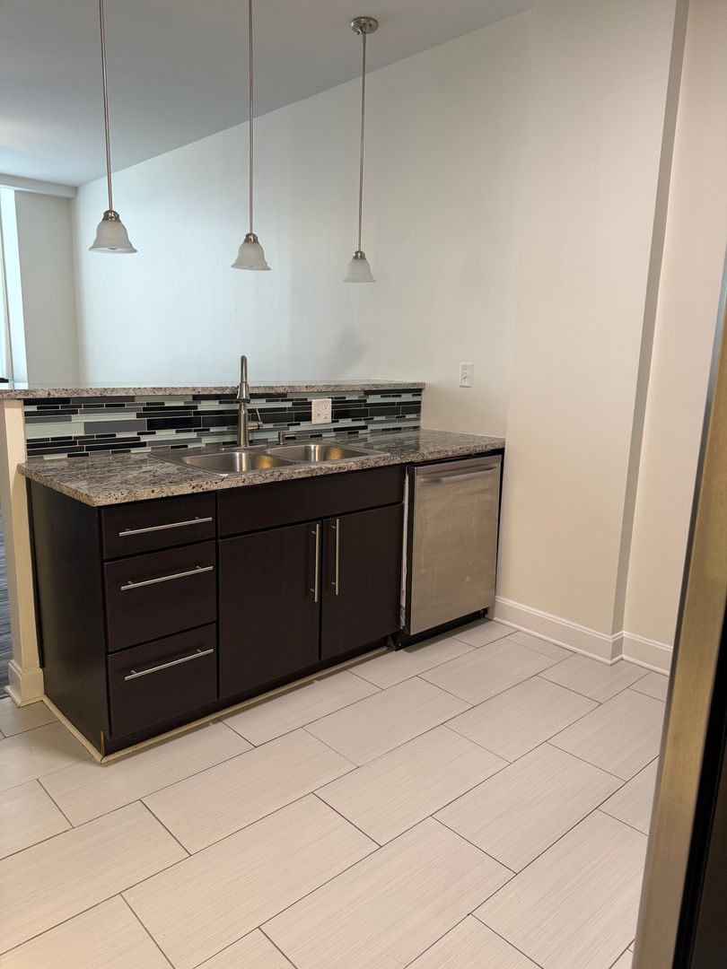 Evansville Apartment: 329 Main