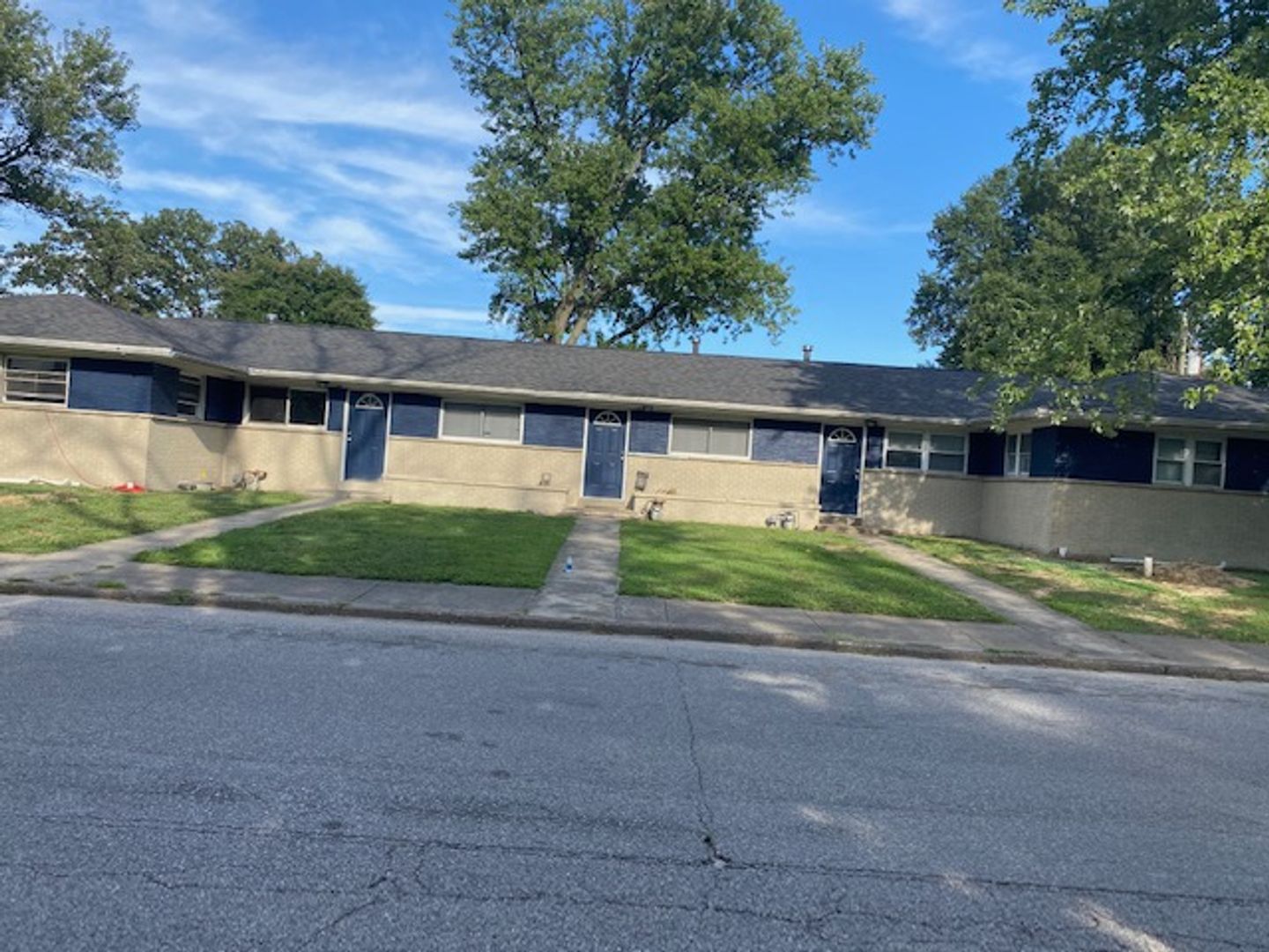 Evansville Apartment: Jefferson Ave