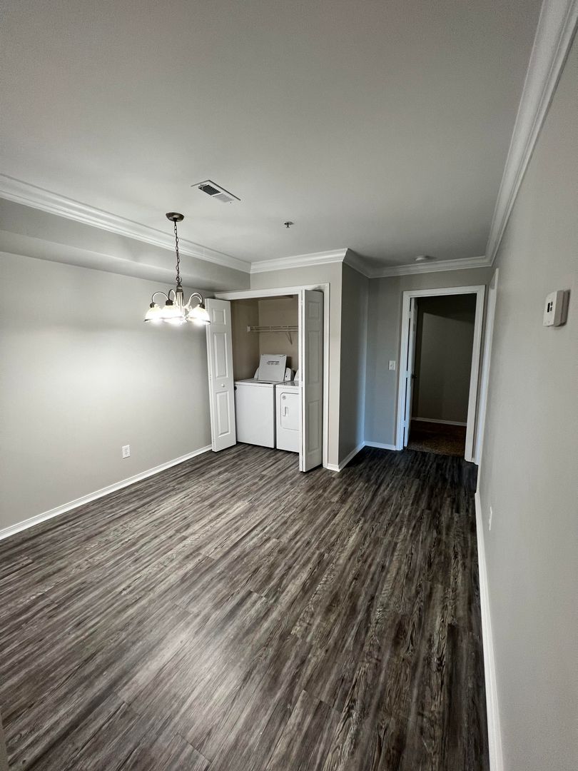 Newburgh Apartment: 4266 Old State Route 261