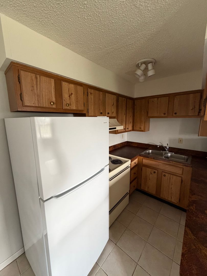 Evansville Apartment: 2900 N Fulton Ave