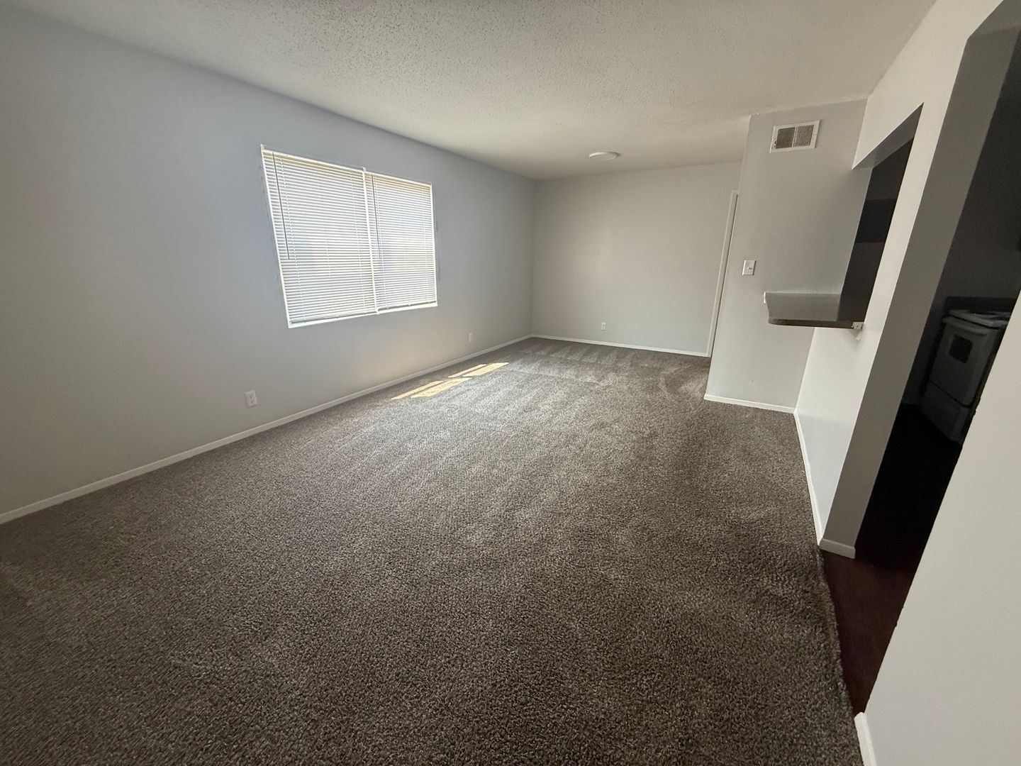 Evansville Apartment: 4982 Tippecanoe Dr.