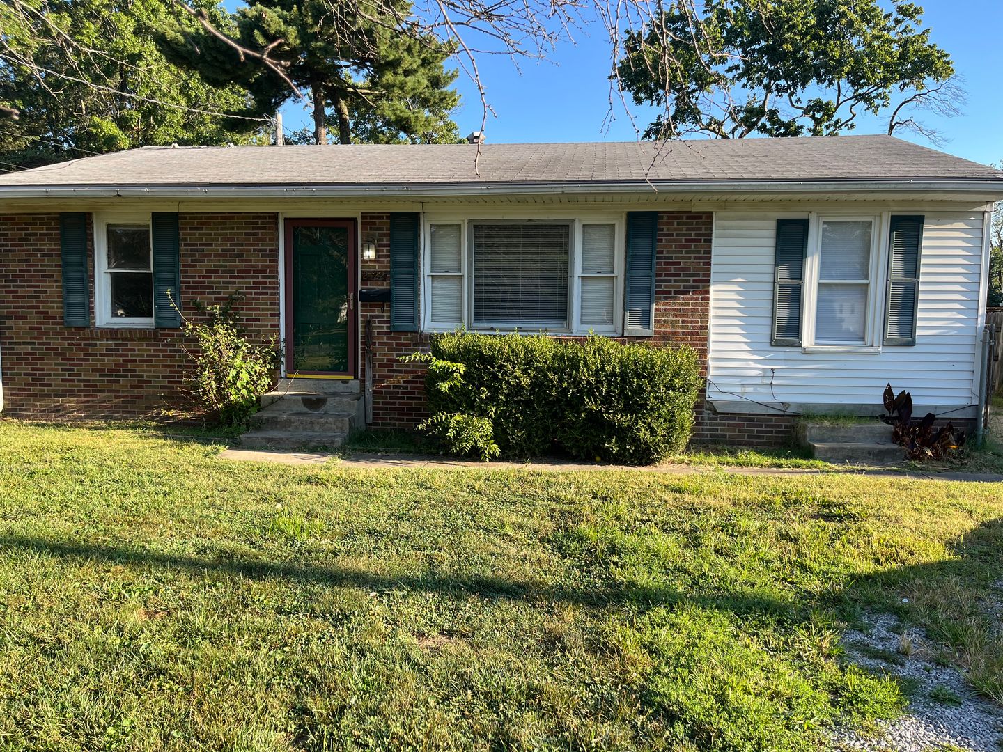 Evansville House: 2322 Pollack