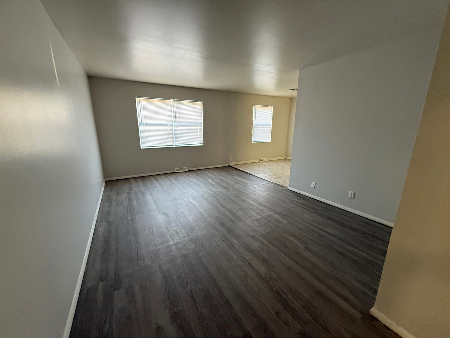 Evansville Apartment: 4982 Tippecanoe Dr.