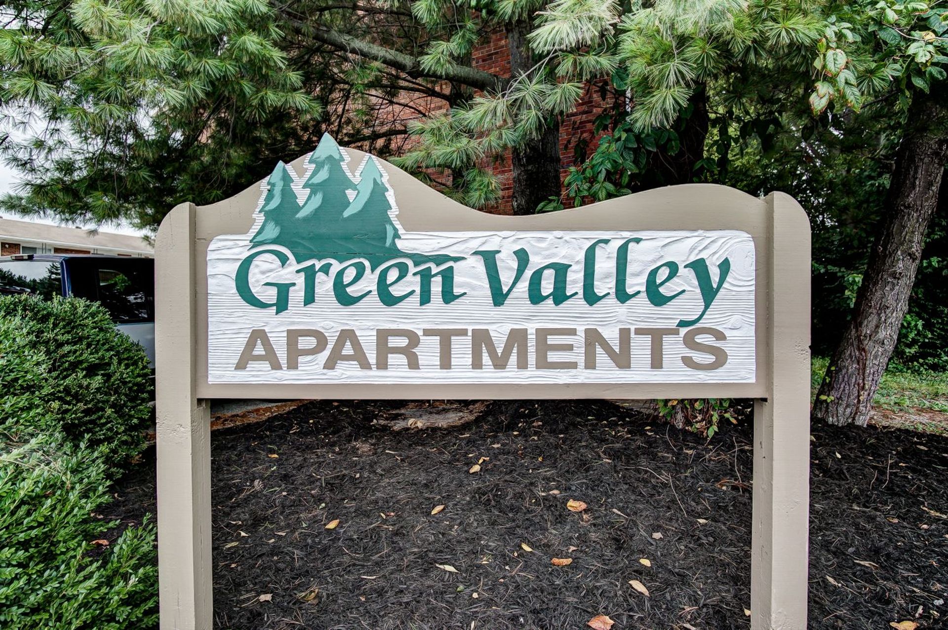 Mt. Vernon Apartment: 515 Green Valley Dr - Apt #16
