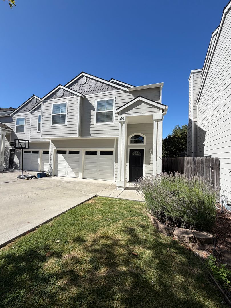 Templeton House: 50 Corrietta Ct.