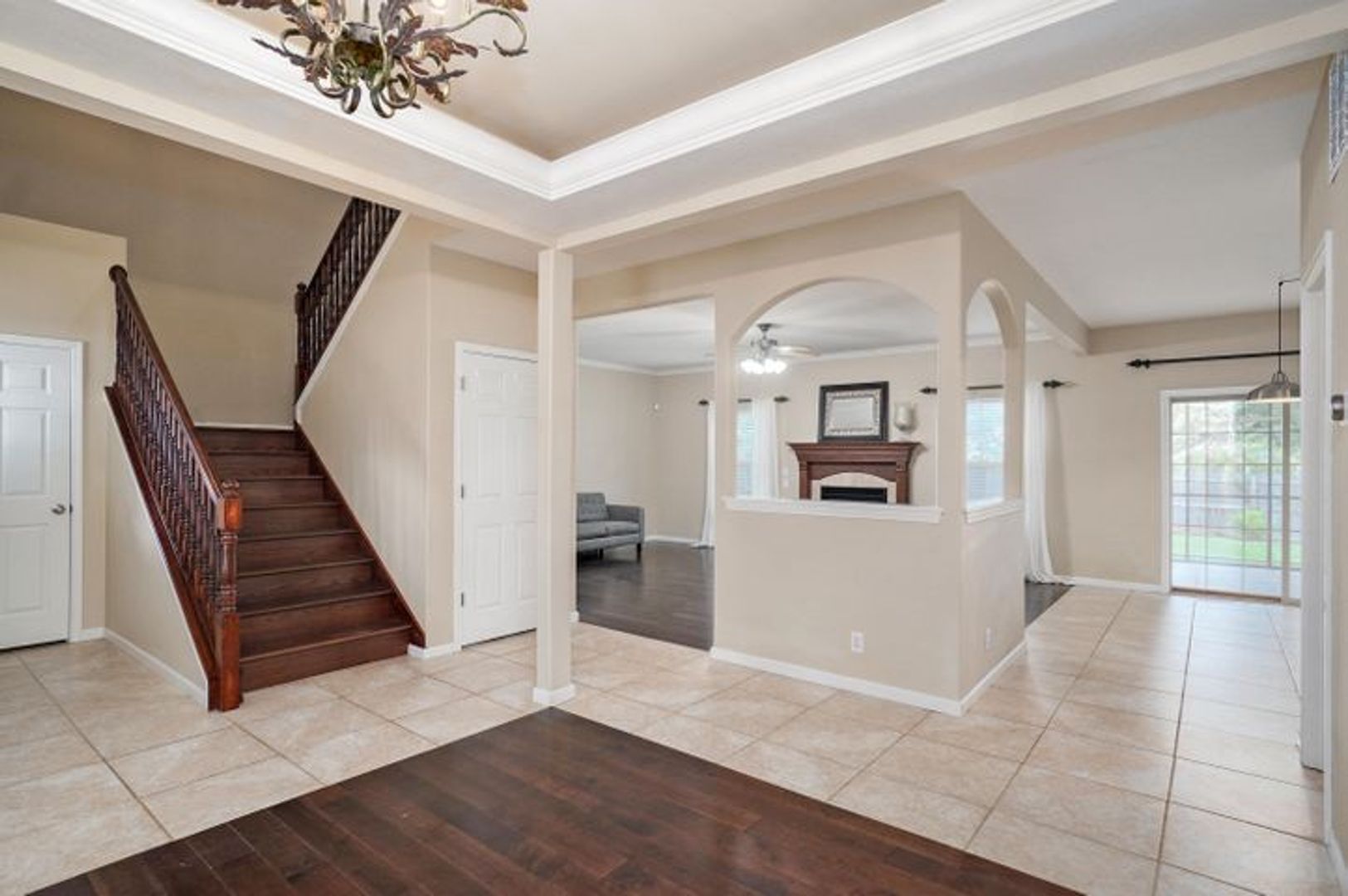 springfield House: 1403 w maplewood st