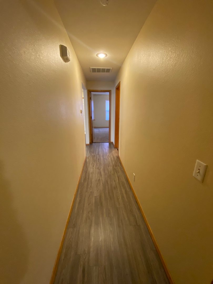 Nixa Apartment: 1229 - 1231 W. Bluegrass