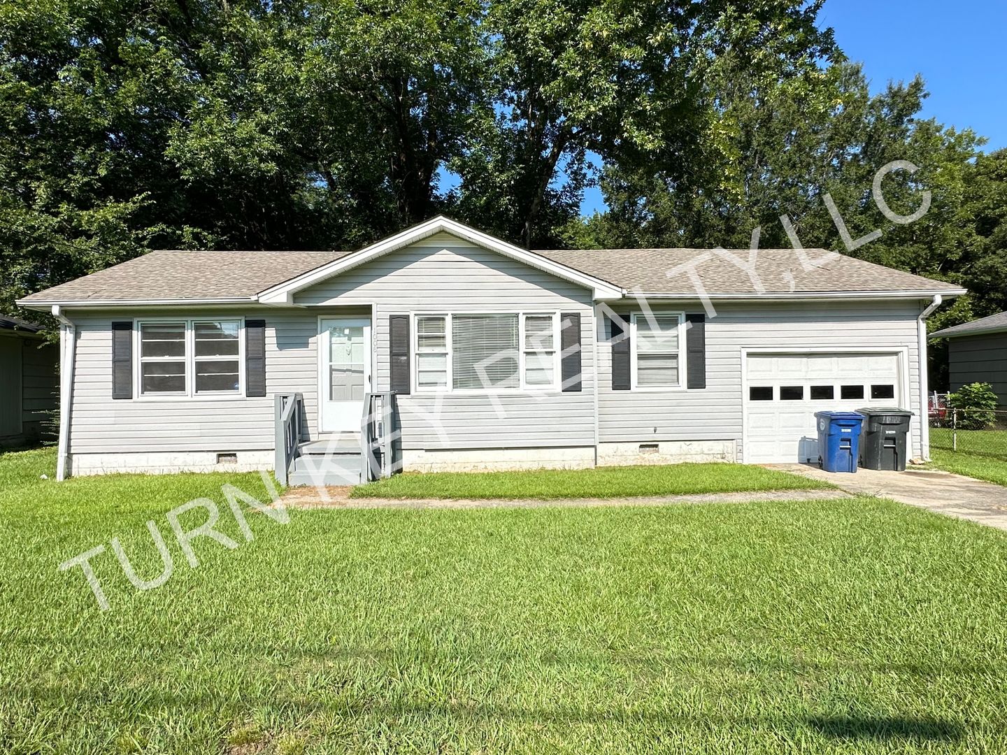 Birmingham House: 1008 Shelton Street