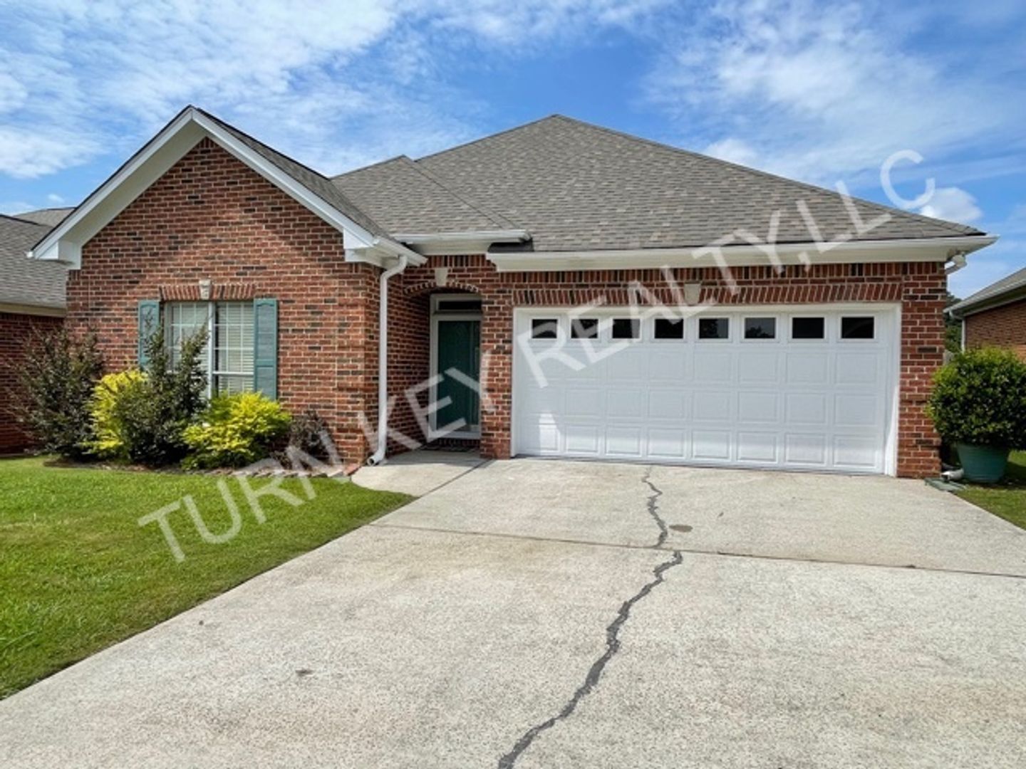 Fultondale House: 515 Enclave Circle