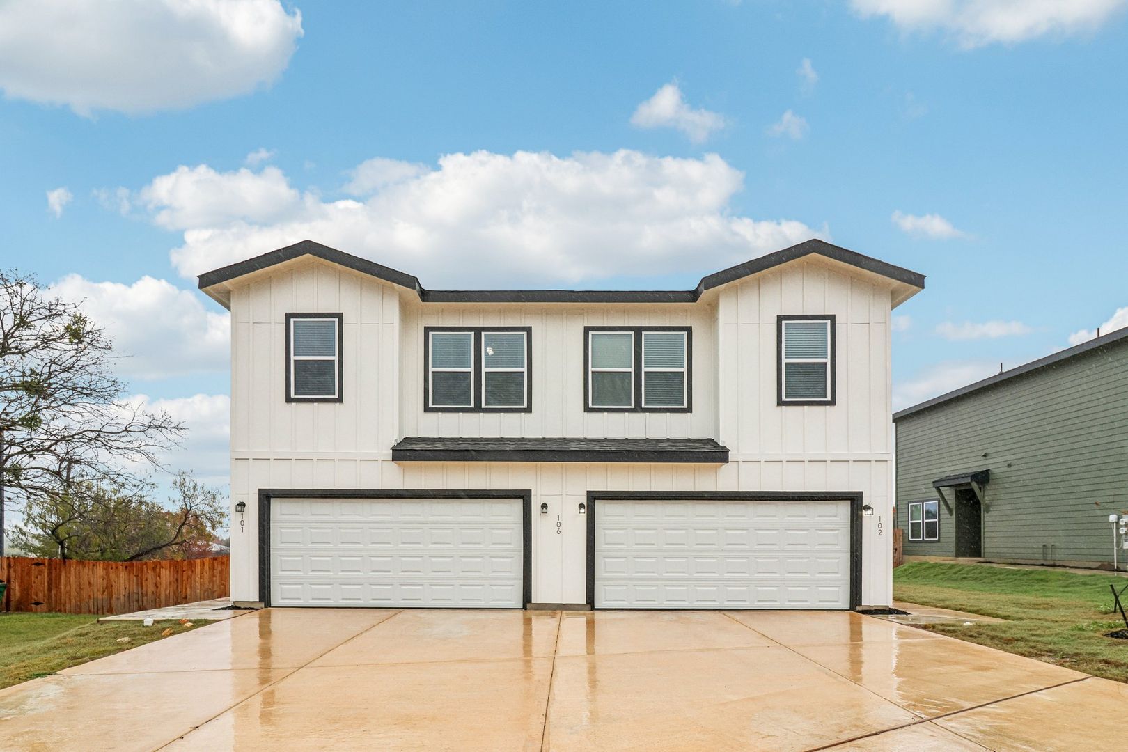 San Antonio Multiplex: 106 Sai Manor