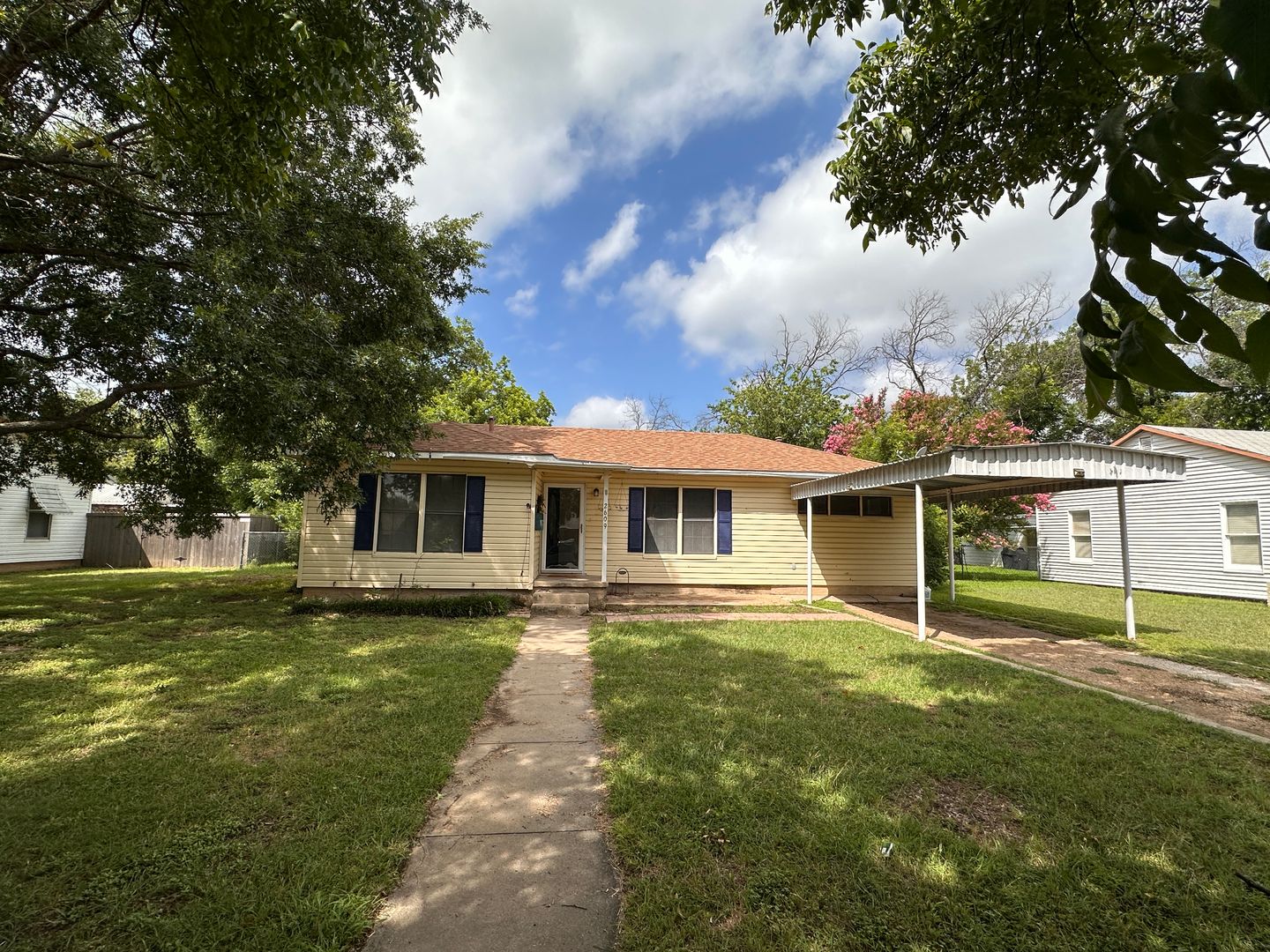 Brownwood House: 2609 Belmeade Ave