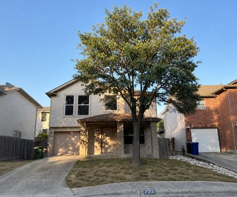 PAINTED AUG 2026 | OPEN CONCEPT | NO CARPET | NEAR WURZBACH & NW MILITARY HWY – photo 1