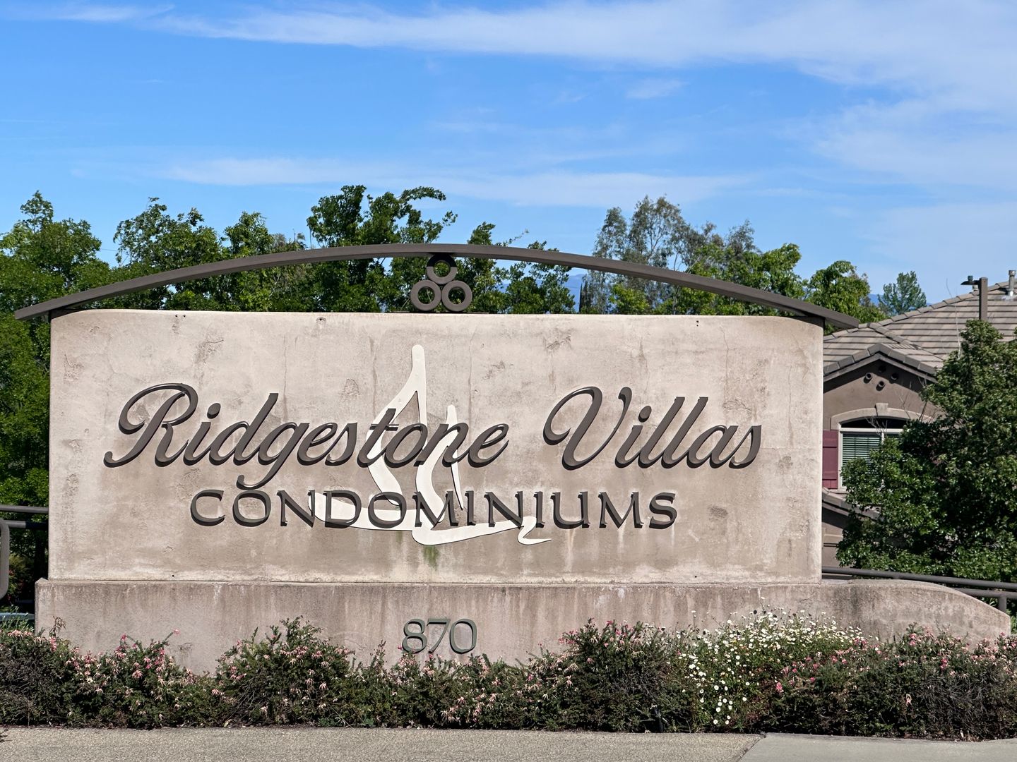 REDDING Apartment: 870 MISSION SIERRA CT