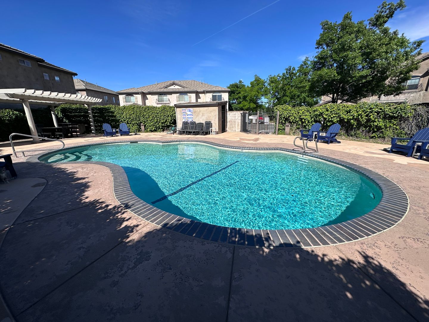 REDDING Apartment: 870 MISSION SIERRA CT