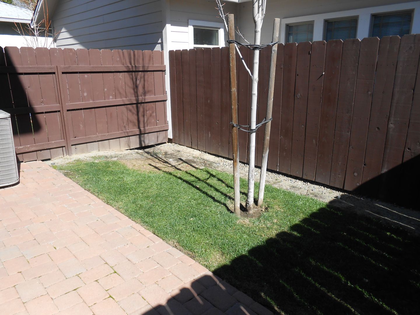 645 PARKVIEW AVENUE 2, REDDING, CA 96001