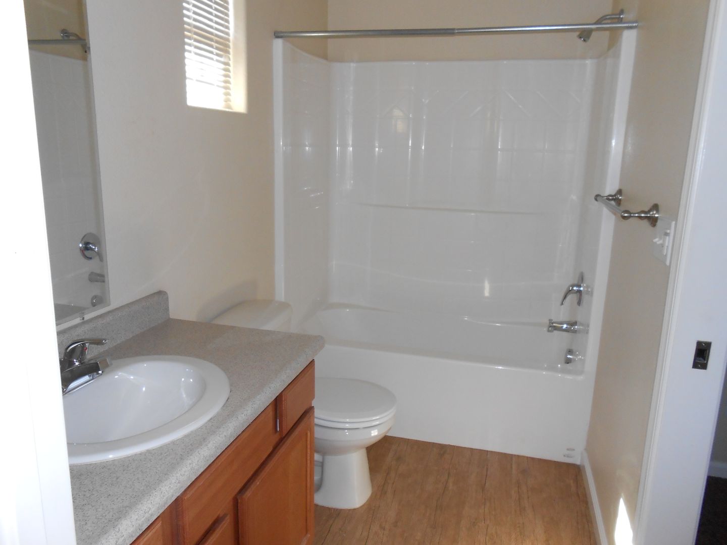 645 PARKVIEW AVENUE 2, REDDING, CA 96001