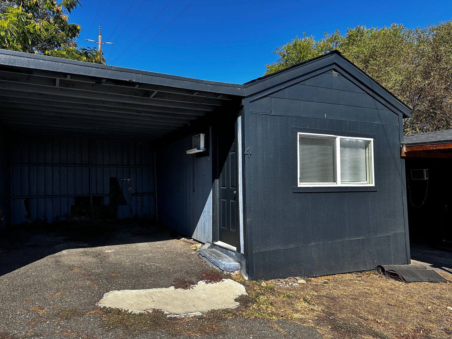 REDDING Apartment: 4070 RAILROAD AVENUE