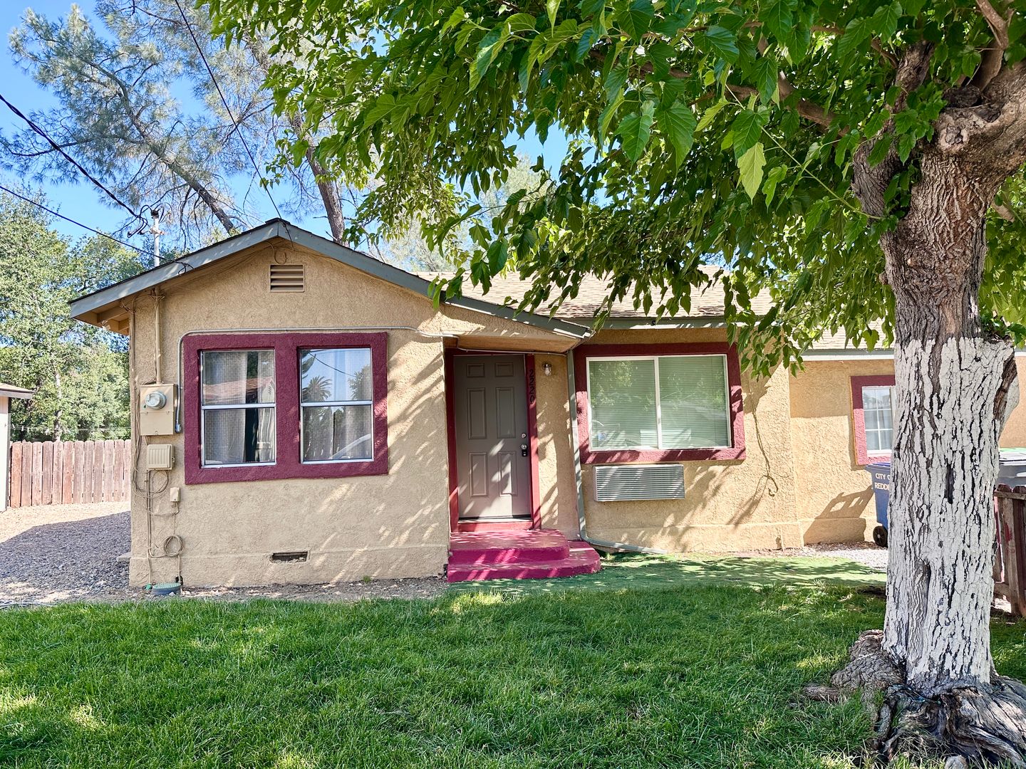 REDDING House: 2220 EL RENO LANE