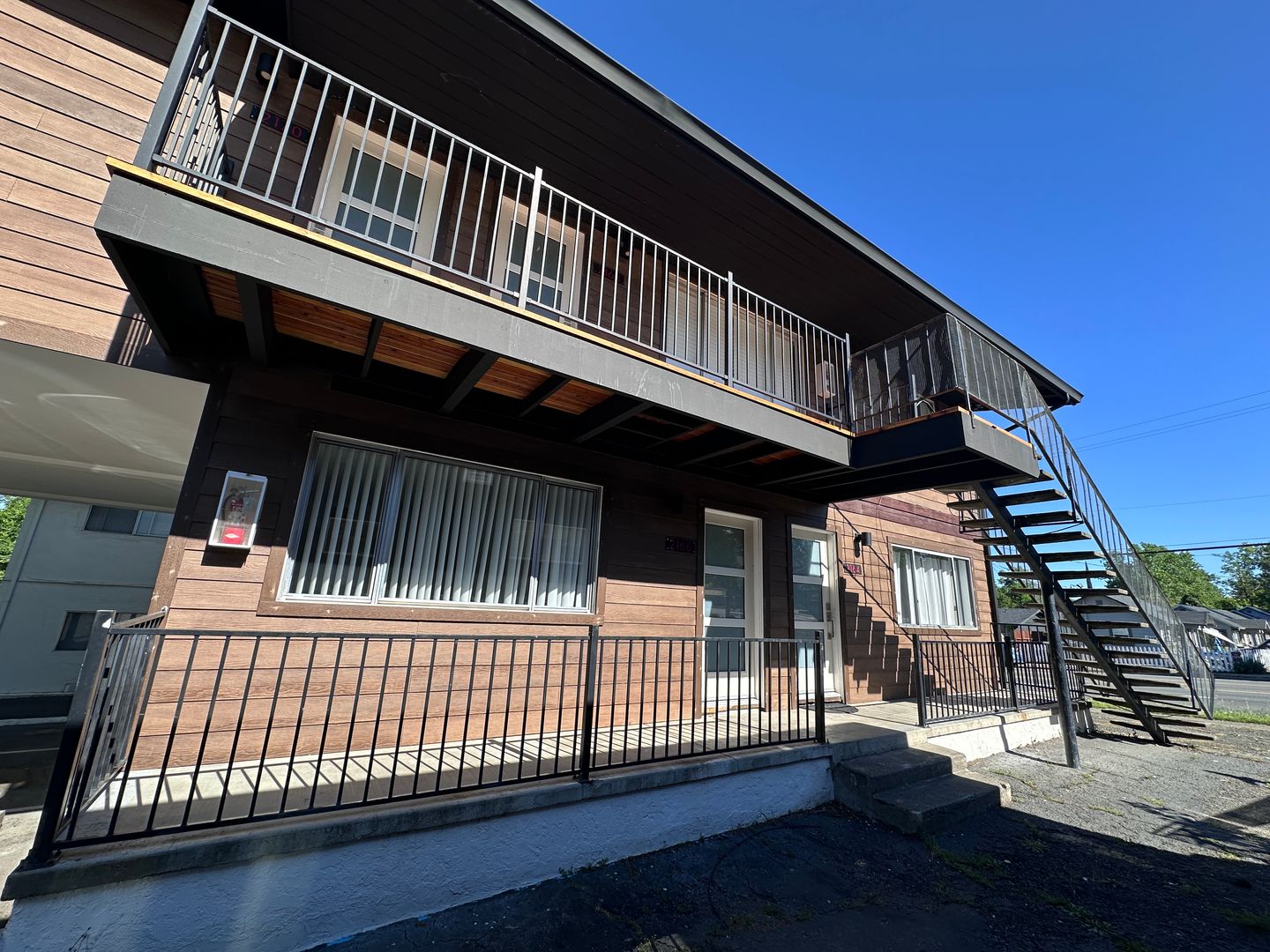 REDDING House: 2166 PLACER STREET