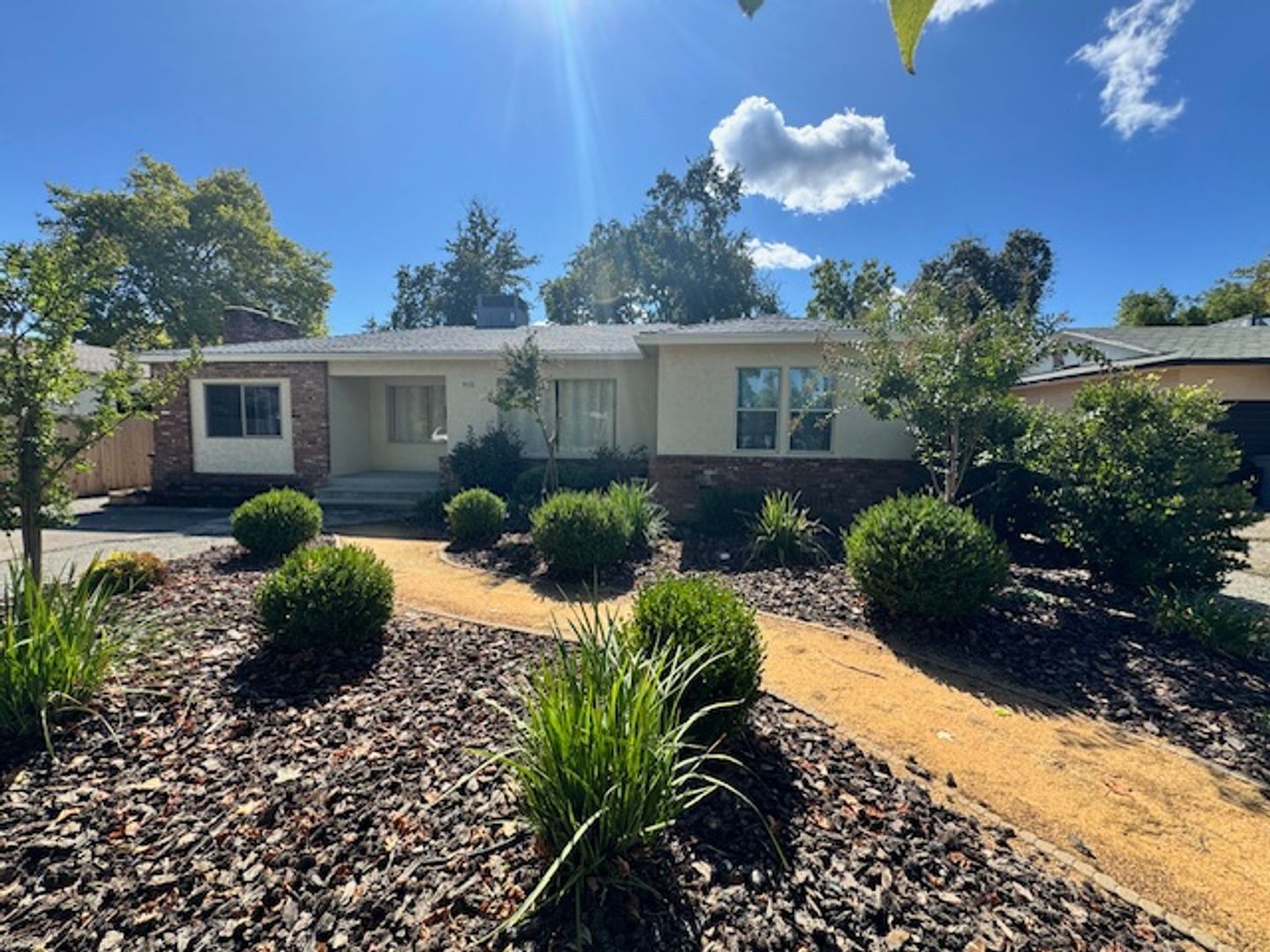 REDDING House: 915 LINCOLN STREET