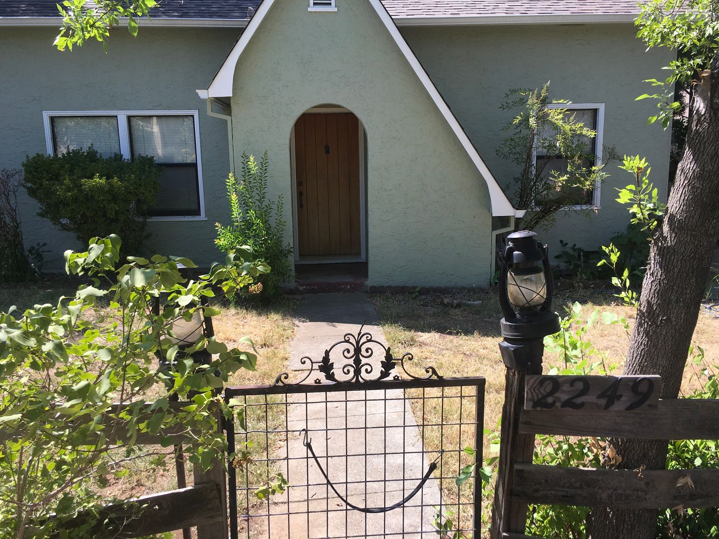 REDDING House: 2249 BUTTE STREET