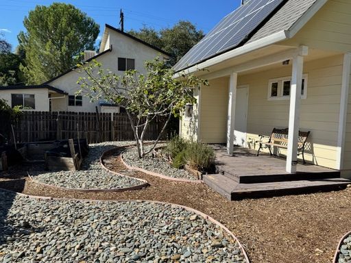 Downtown Fully Furnished Studio- All Utilities Included + WIFI – photo 1