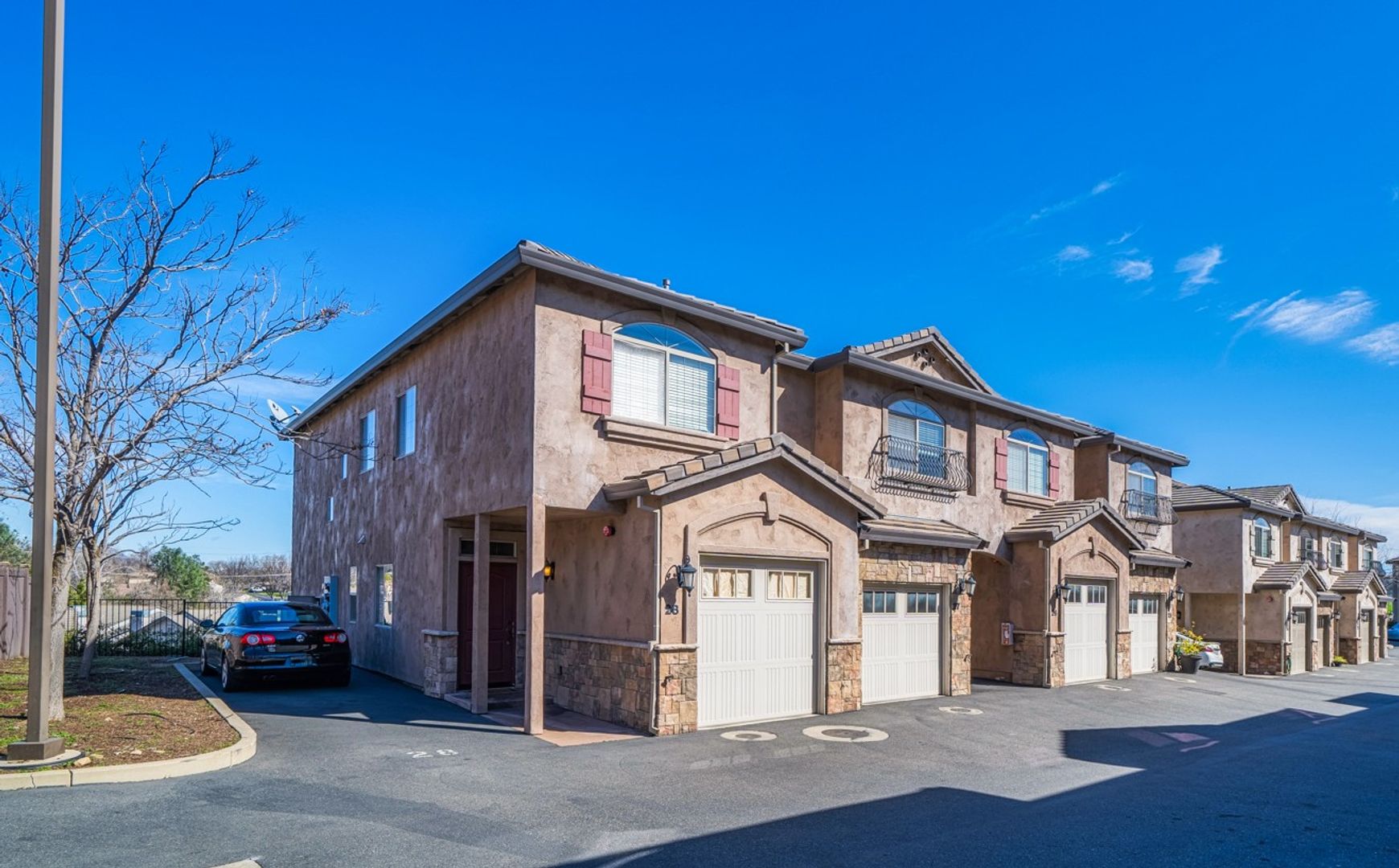 REDDING Apartment: 870 MISSION SIERRA CT