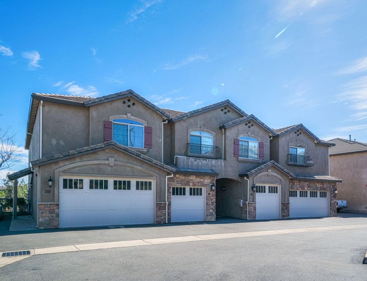 REDDING Apartment: 870 MISSION SIERRA CT