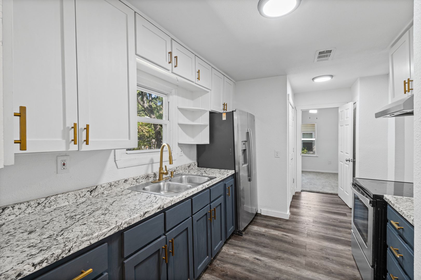 Fort Worth House: 2515 Yeager St