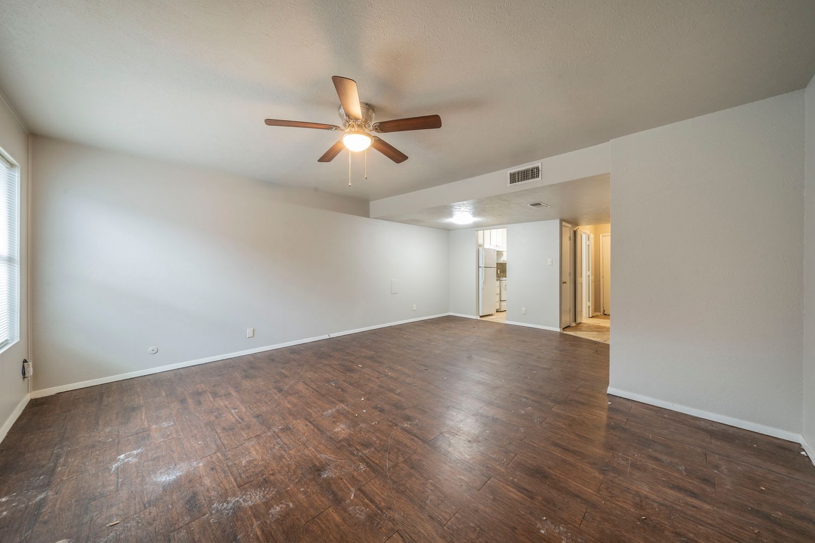 Fort Worth Apartment: 3109 Las Vegas Trail
