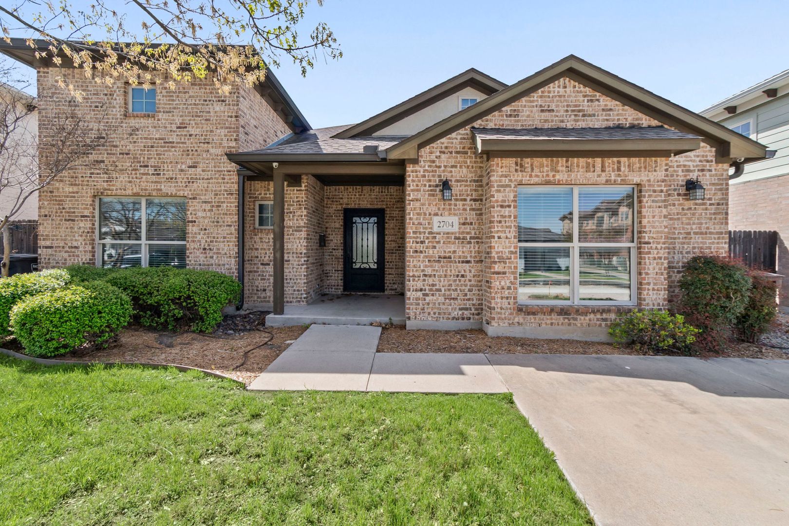 Fort Worth House: 2704 Gordon Ave - 1
