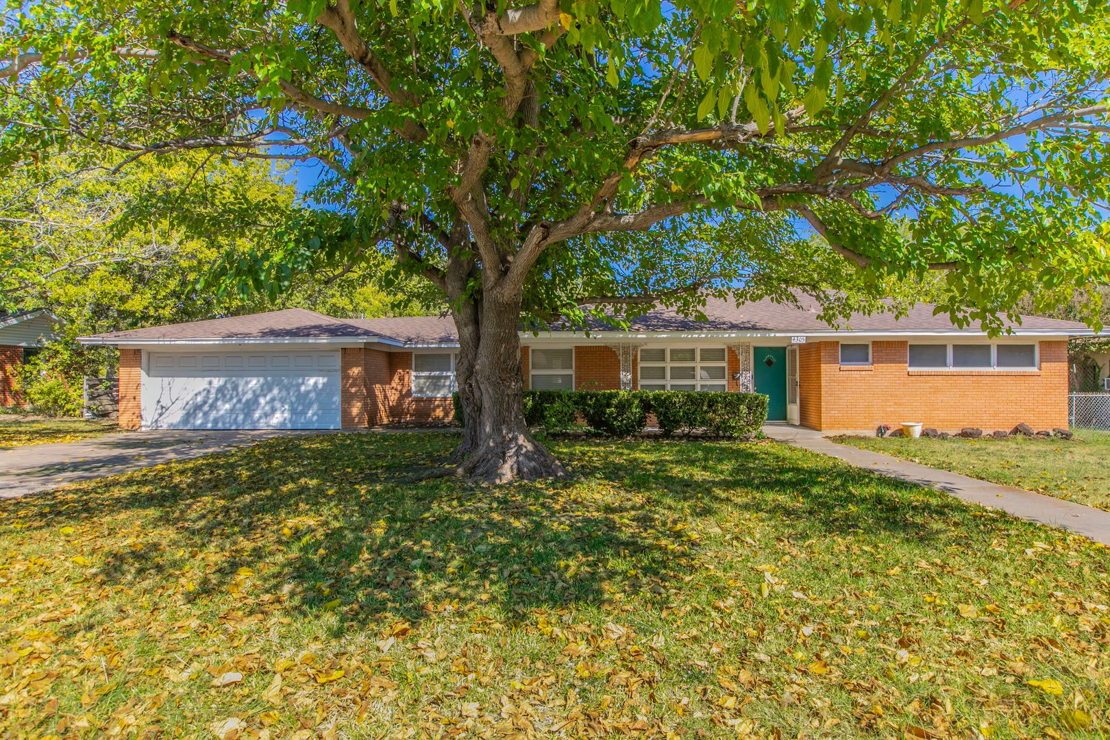 North Richland Hills House: 4305 Cummings Dr