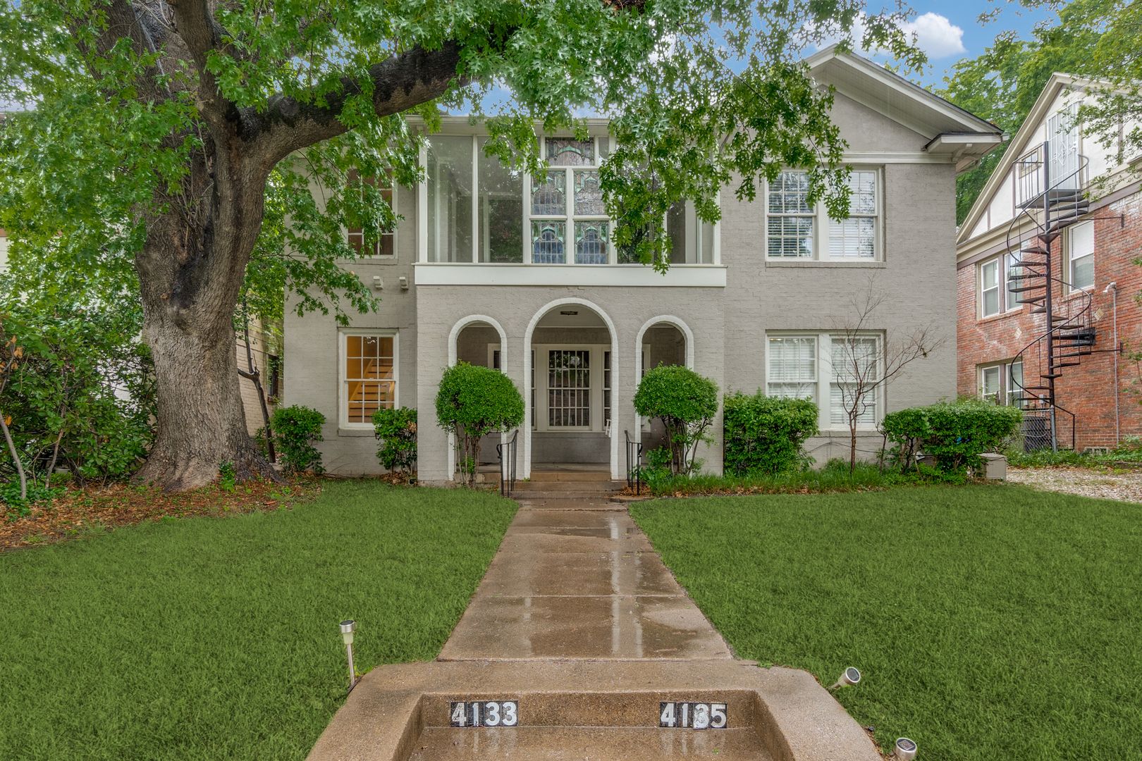 Dallas Apartment: 4133, 4135, & 4135B Hawthorne Ave