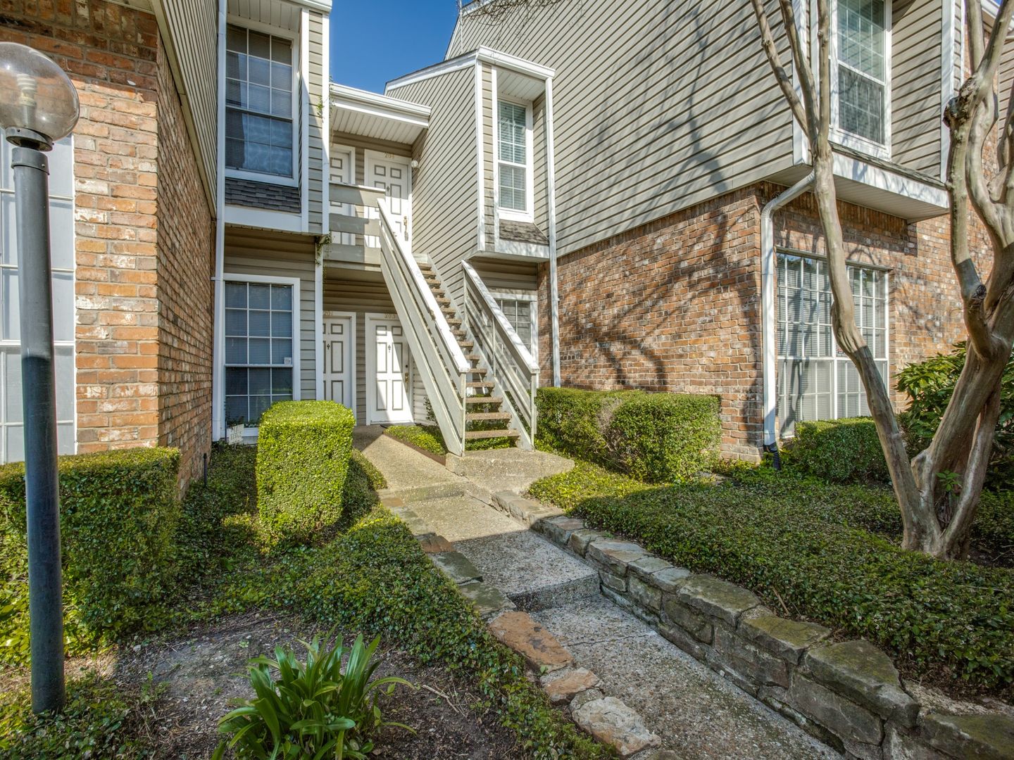 Dallas House: 8550 Fair Oaks Crossing #204