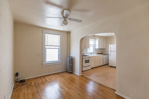 118 Easton Ave, Apt 1 — photo 4
