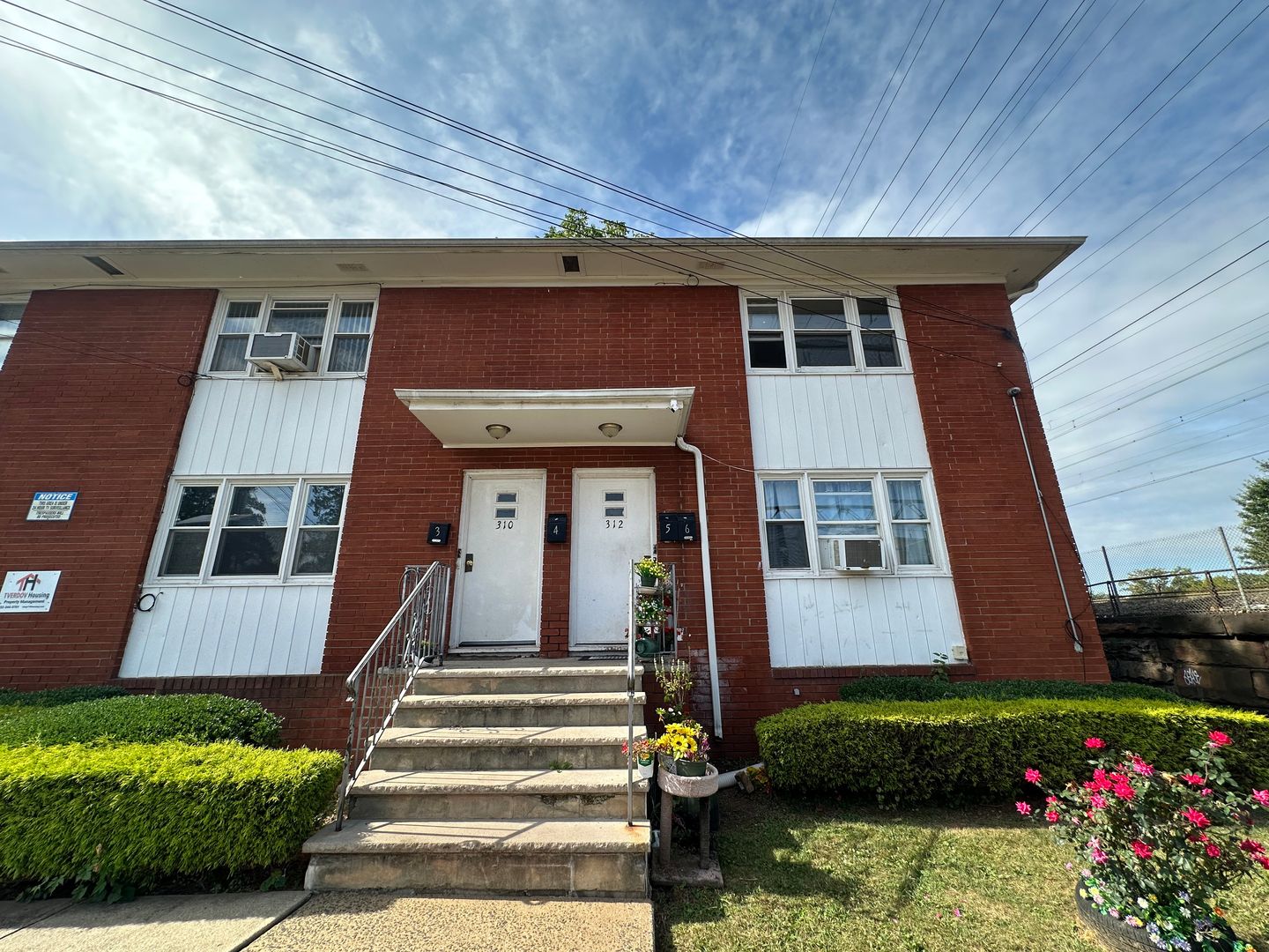 New Brunswick Apartment: 308 Columbus Pl