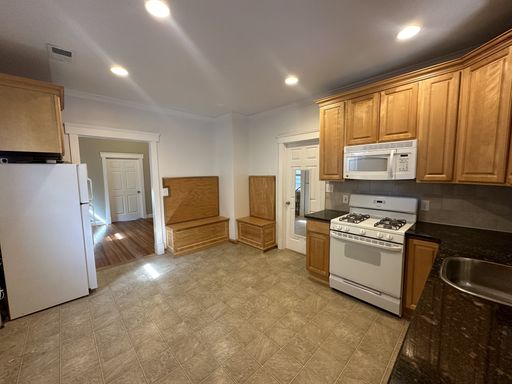 226 Hamilton St, Apt 1 — photo 4