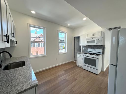 245 Hamilton St, Apt 2 — photo 5