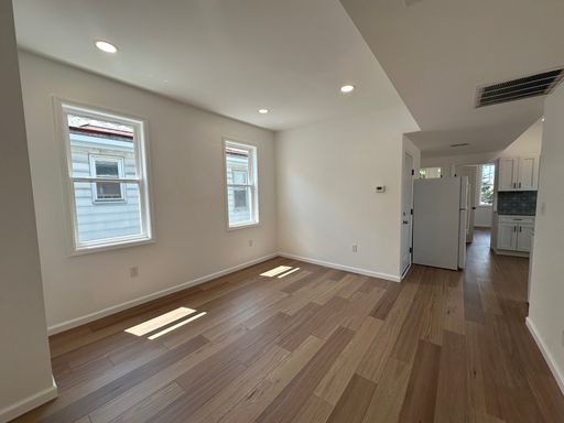245 Hamilton St, Apt 2 — photo 3