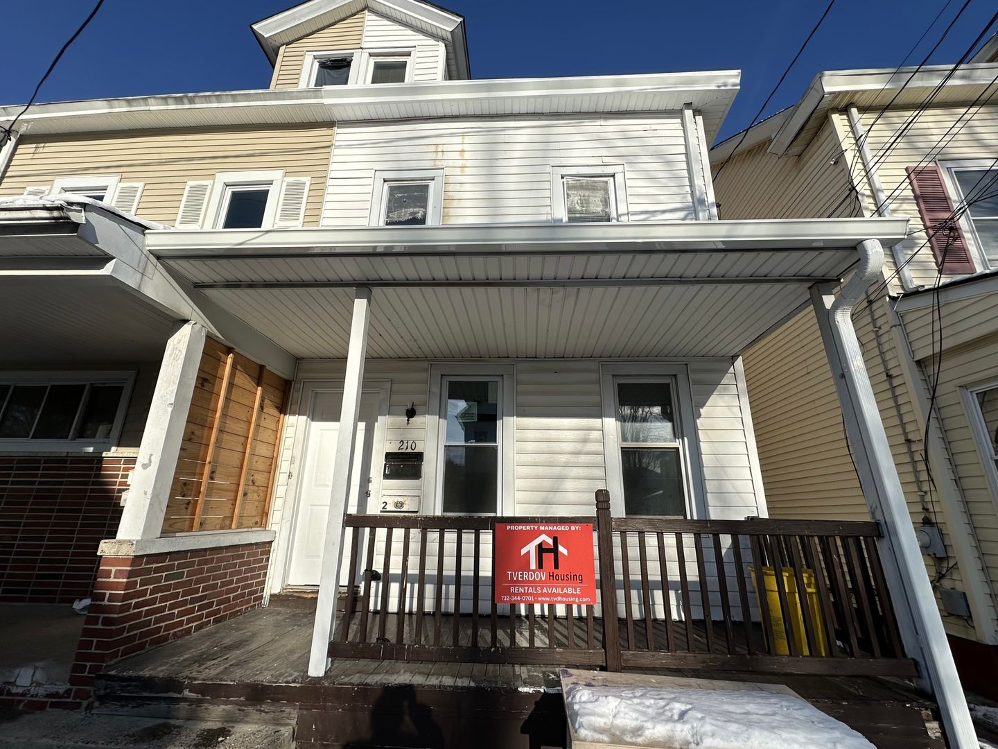 Hamilton Apartment: 210 Norway Avenue