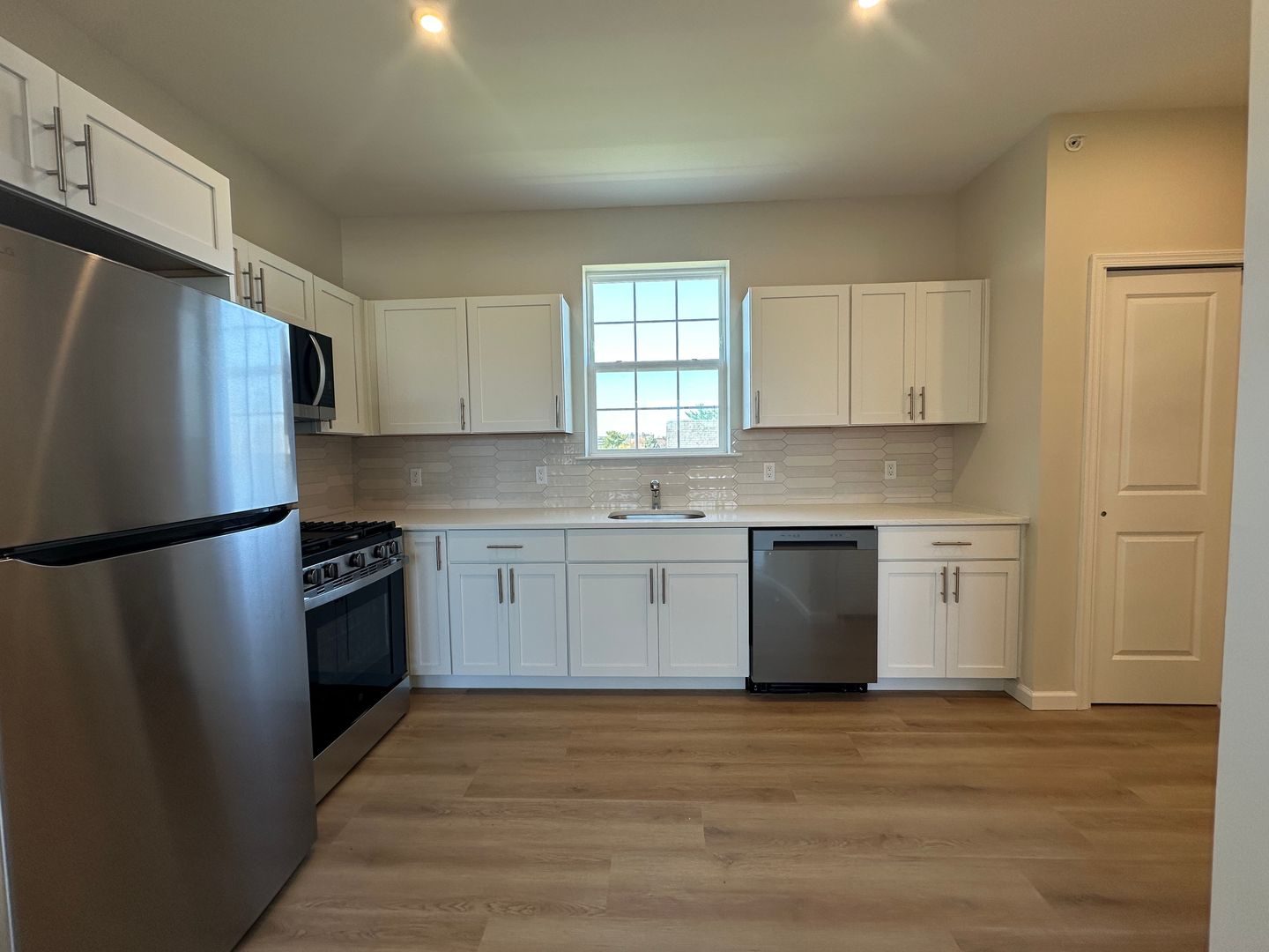 New Brunswick Apartment: 88 Louis St