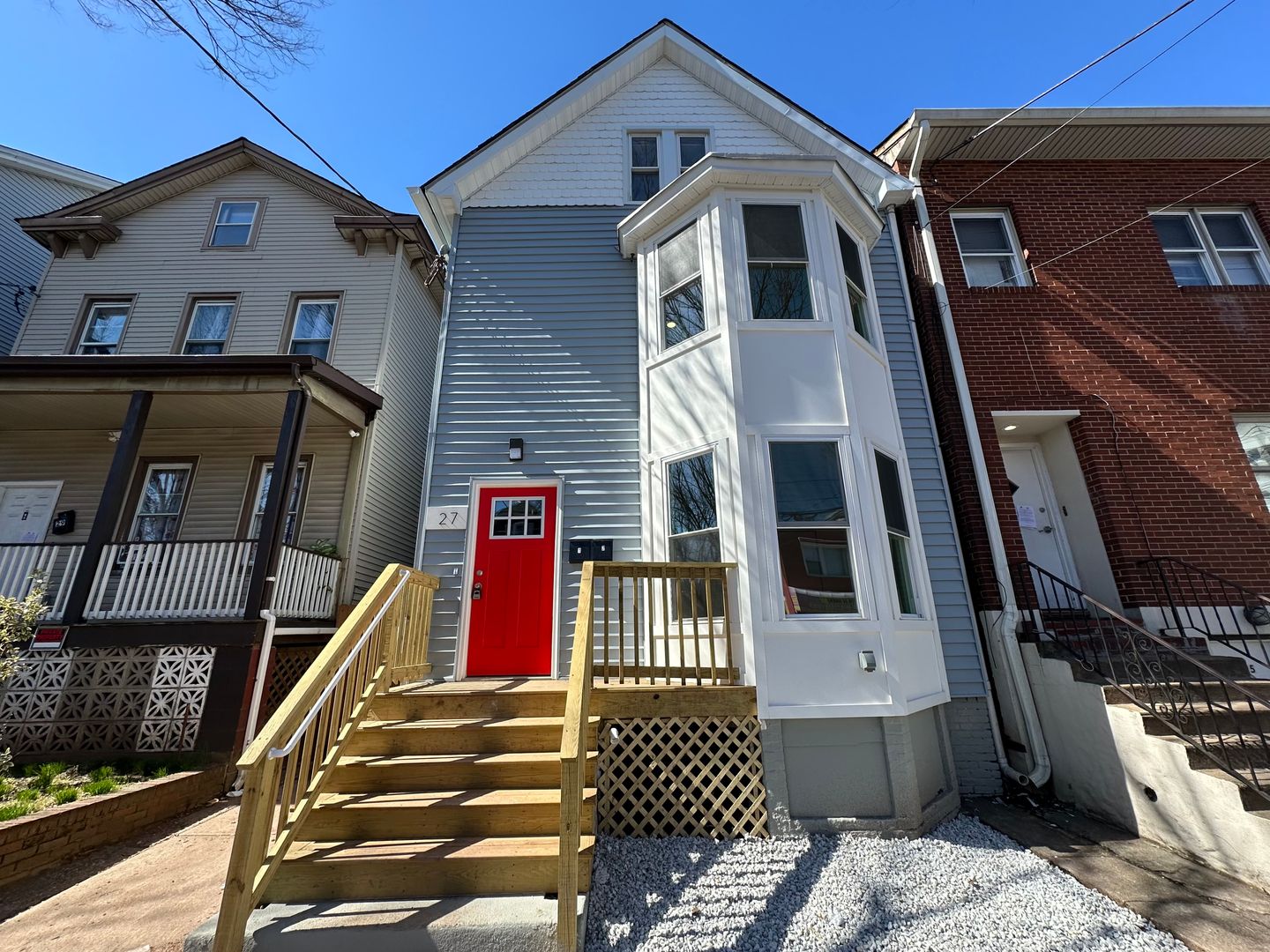New Brunswick Apartment: 27 Joyce Kilmer Ave