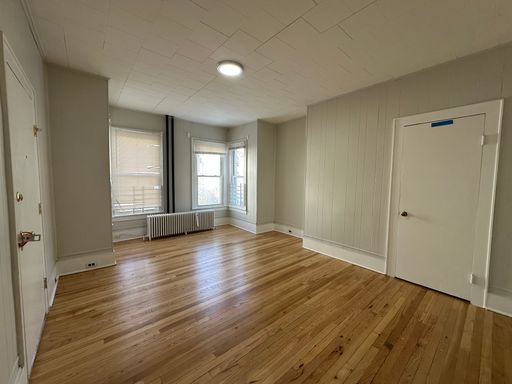 54 Division St, First Floor — photo 4