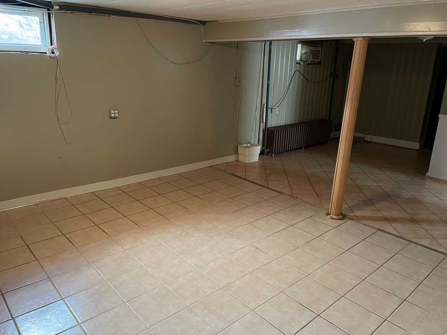 Highland Park Apartment: 215 Karsey St